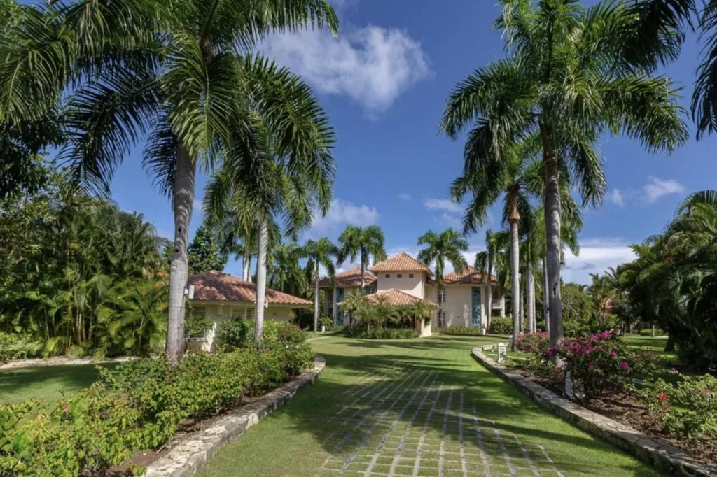 Villa en venta, 5 habs, Punta Cana Resort & Club