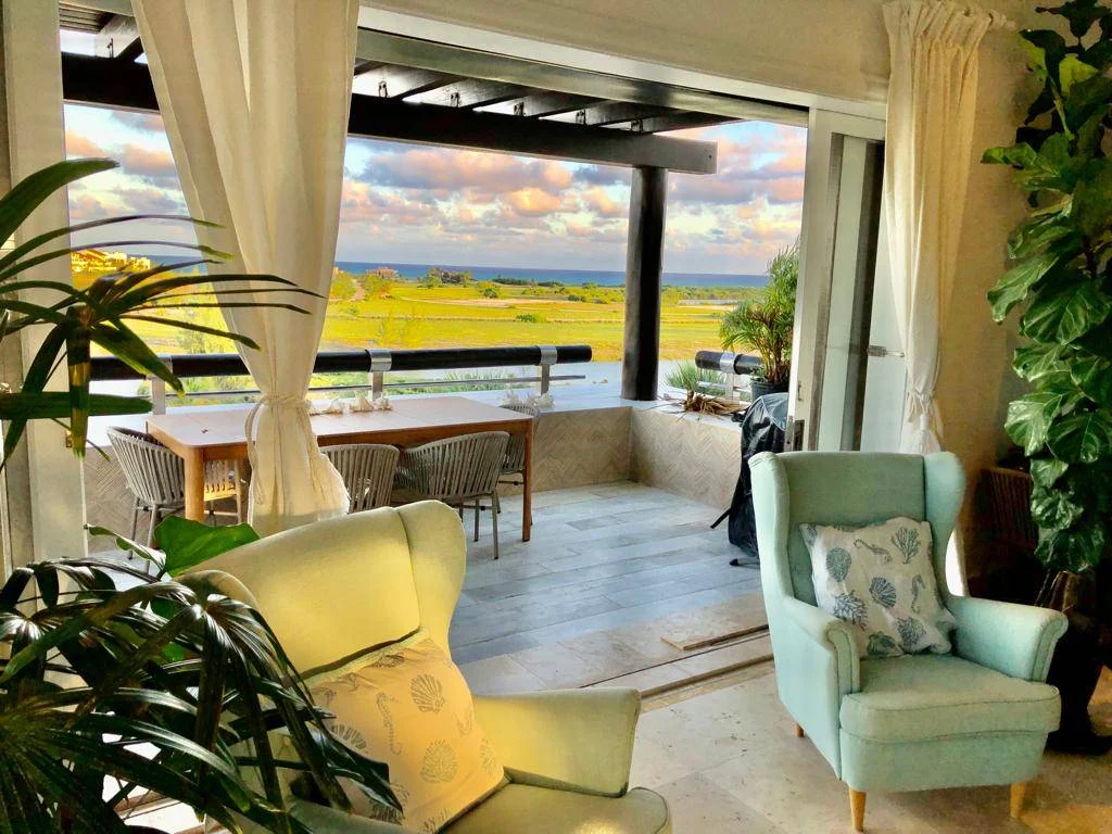 Apartamento en Venta en Cap Cana con Vista al Mar de 3 habitaciones - República Dominicana