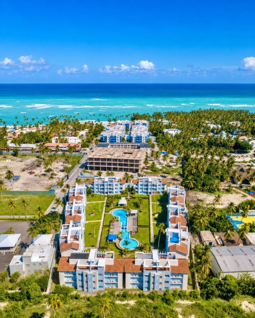 Penthouse de 2 Niveles en Venta – Sol Tropical, Bávaro | A pasos de la Playa