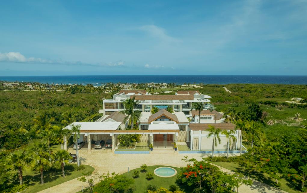 VENTA - Exclusiva Villa en Fundadores - Cap. Cana en República Dominicana.