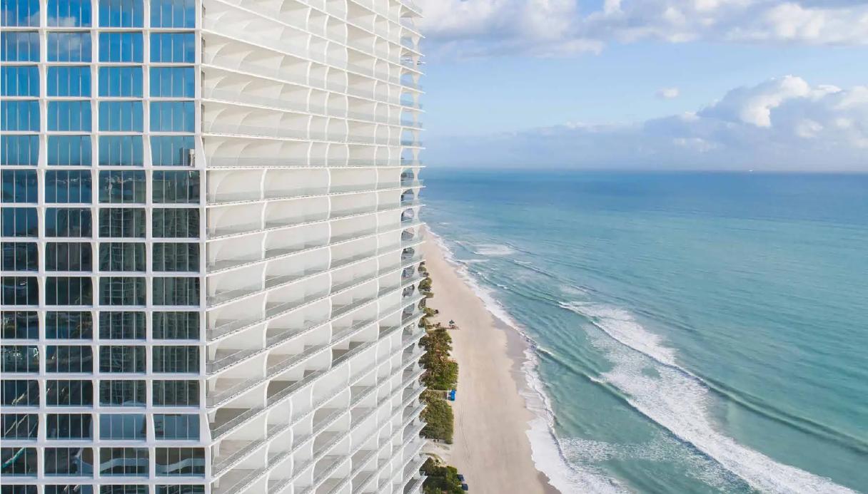 Fotografía 1 · Proyecto de 57 Pisos Vista Mar- Miami