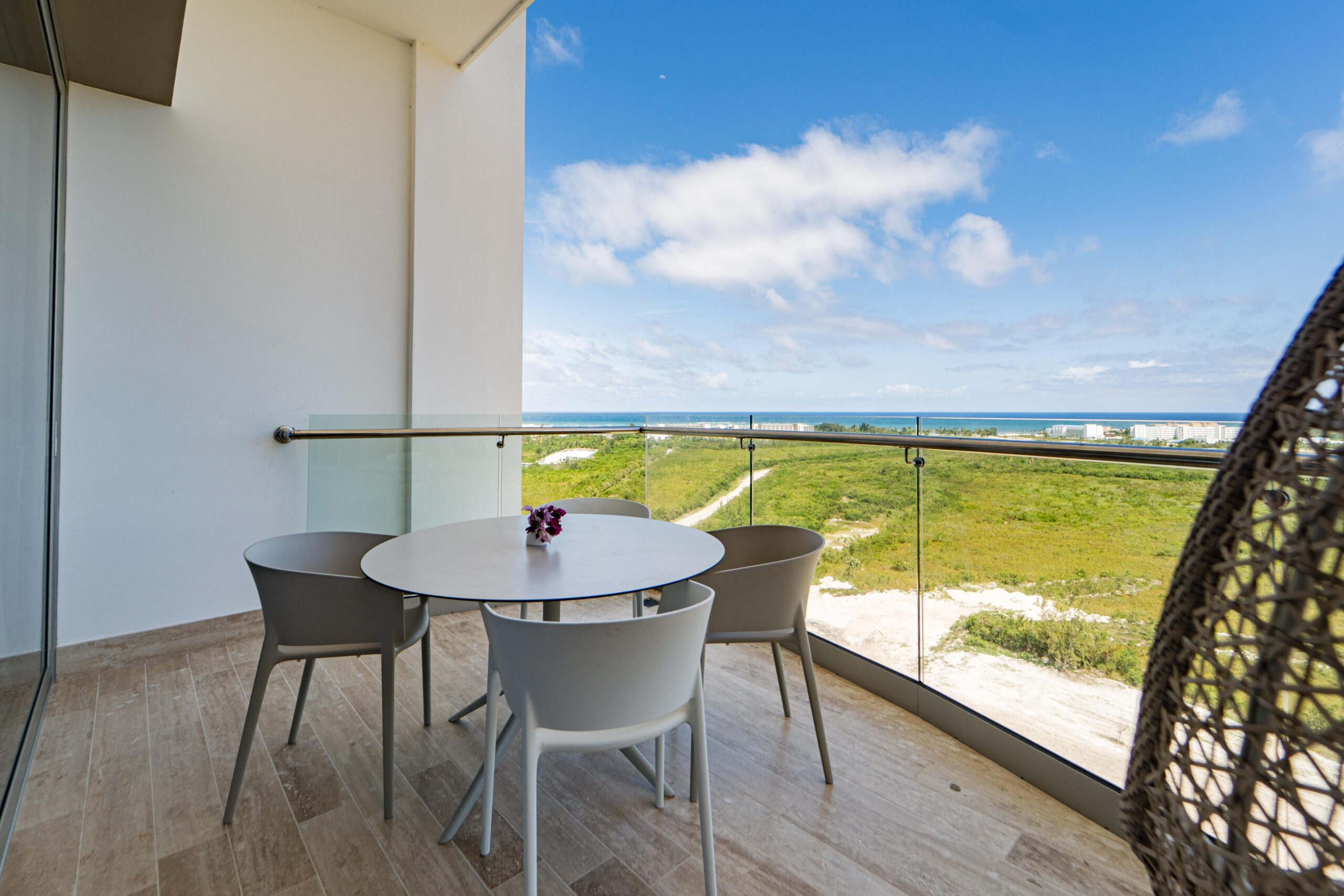 Fotografía 1 · Apartamento de 2 dormitorios totalmente amueblado con vistas panorámicas al mar y al golf