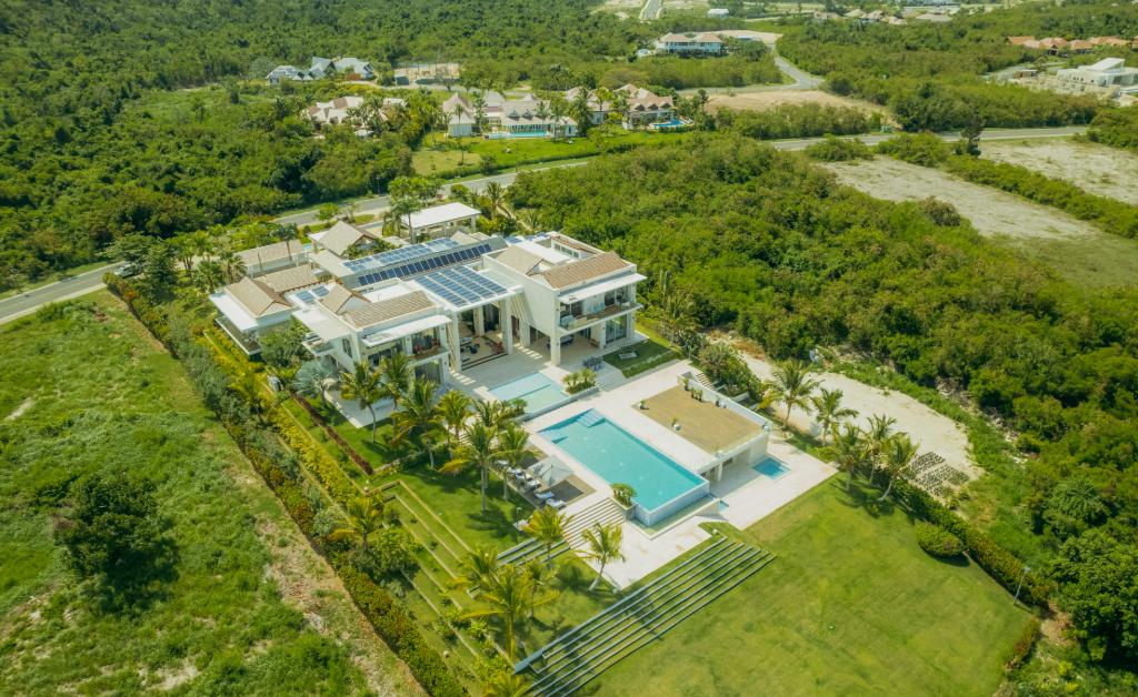 VILLA EN VENTA -GOLF FOUNDER CAP CANA -REPÚBLICA DOMINICANA.