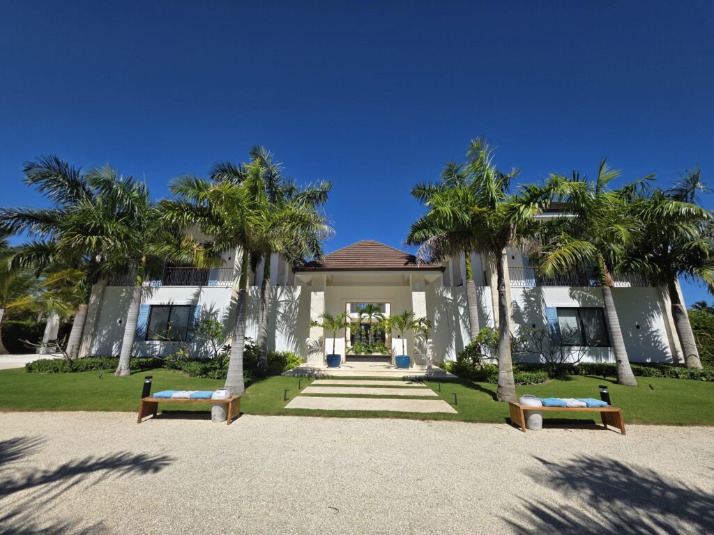 Villa de Lujo con Vista al Golf y al Lago – Punta Cana Resort & Club