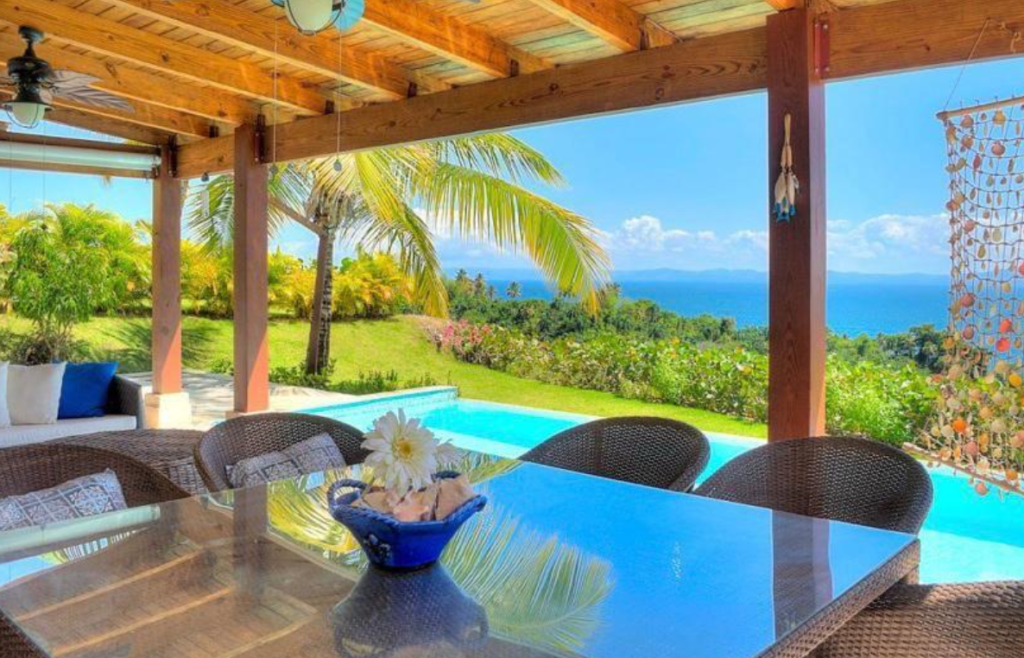 Espectacular Casa de 3 Habitaciones en Puerto Bahia - Samana