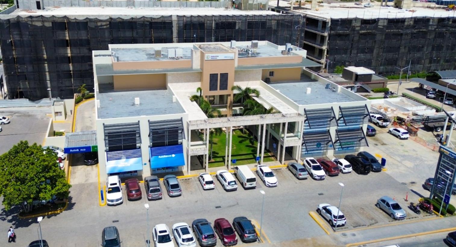 Fotografía 1 · Local Comercial en Alquiler en Punta Cana - Republica Dominicana